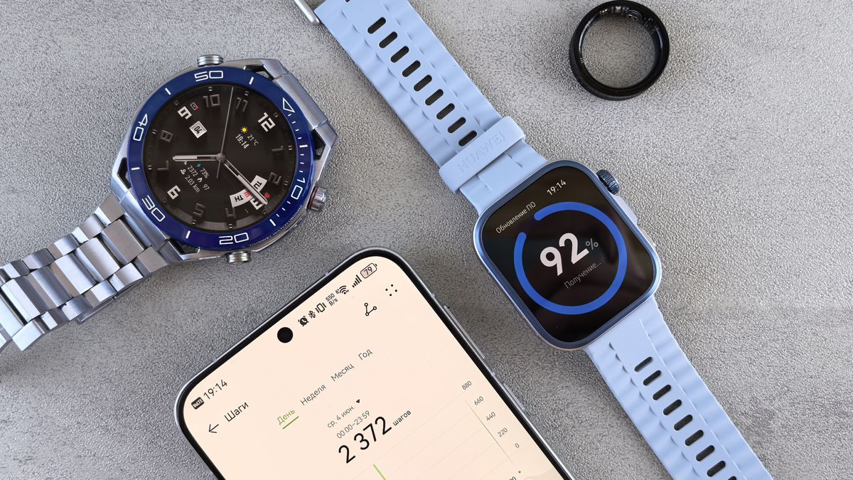 Smartwatch displaying fitness data on wrist, representing the best budget smartwatches under ₹5000